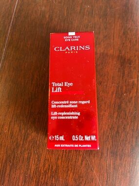 Clarins Total Eye Lift - Red Packaging